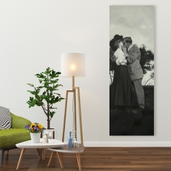 Toile 20 x 60 - Couple vintage s'embrassant