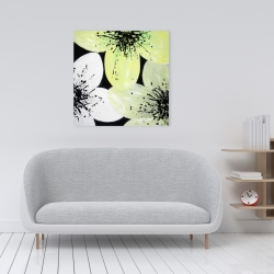 Canvas 24 x 24 - White & yellow petals