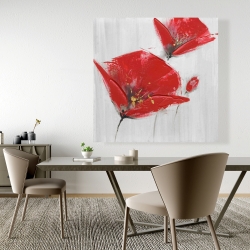 Canvas 48 x 48 - Three red flowers with golden center