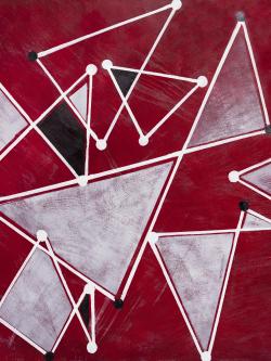 Triangles blancs sur fond rouge