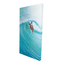 Surfeur au milieu de la vague